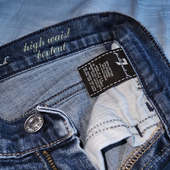 Jeans - Picture 4 of 5